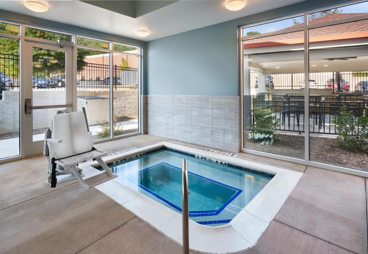 Candlewood Suites - Asheville Downtown By Ihg Exterior foto